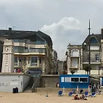 150m De La Grande Et Plein Centre Apartment