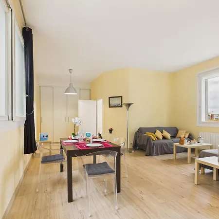 150m De La Grande Et Plein Centre Apartment