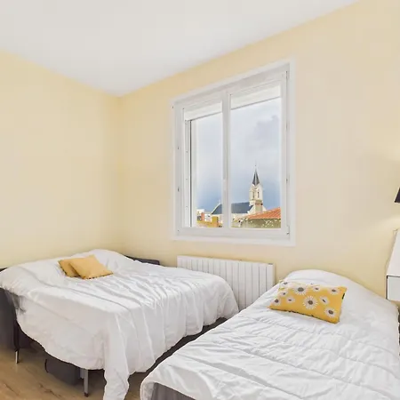 150m De La Grande Et Plein Centre *